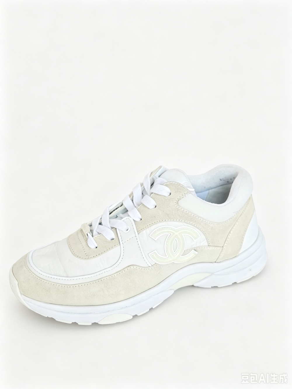 Chanel White & Cream CC Logo Leather Sneaker - Women